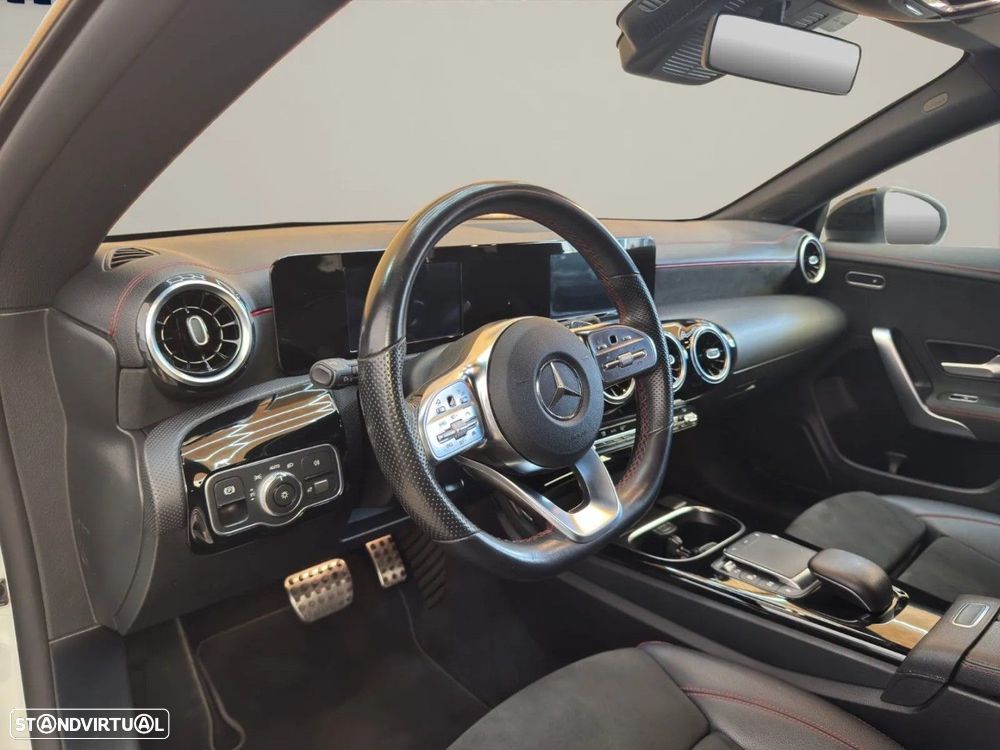 Mercedes-Benz CLA 200 d - 12