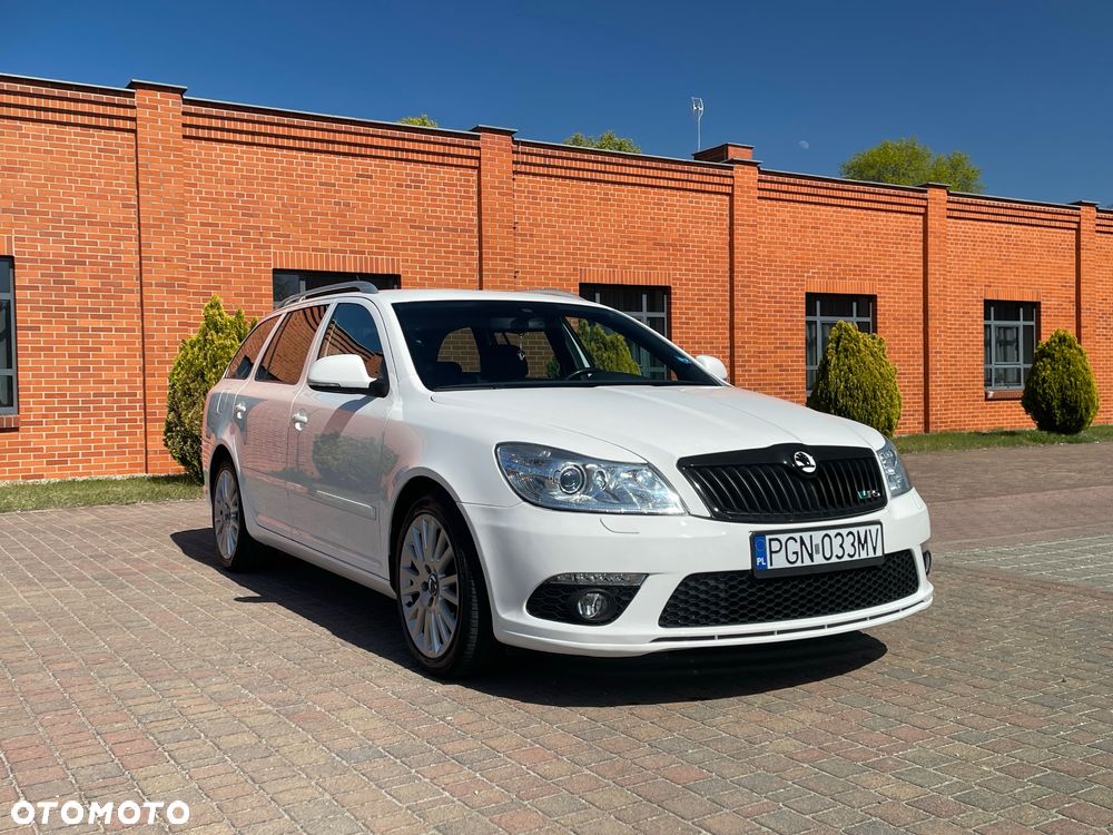 Skoda Octavia 2.0 TDI DPF RS - 3