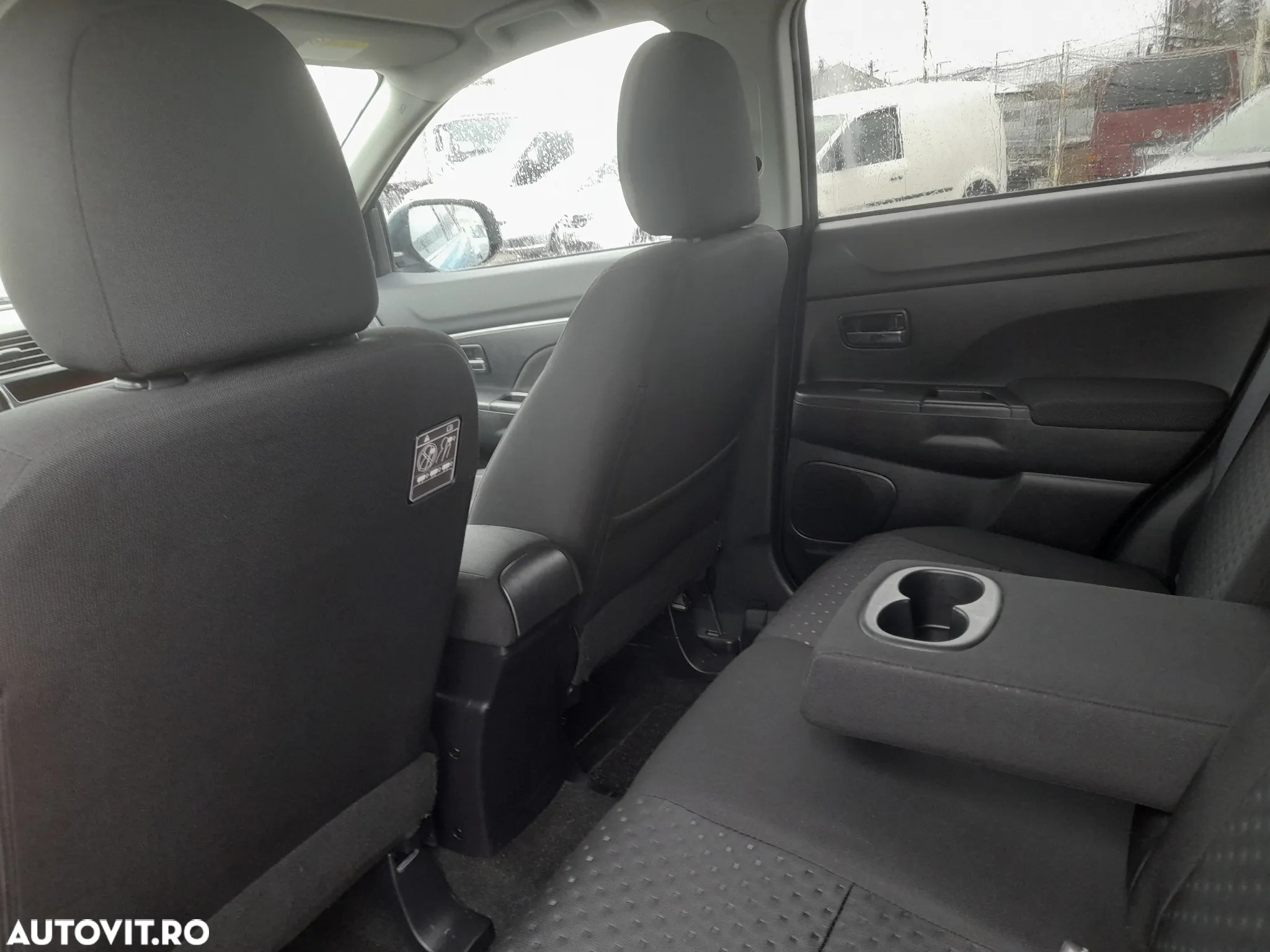 Mitsubishi ASX 1.8 DI-D 2WD Intense - 9