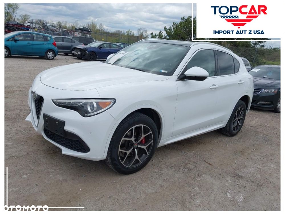 Alfa Romeo Stelvio - 1
