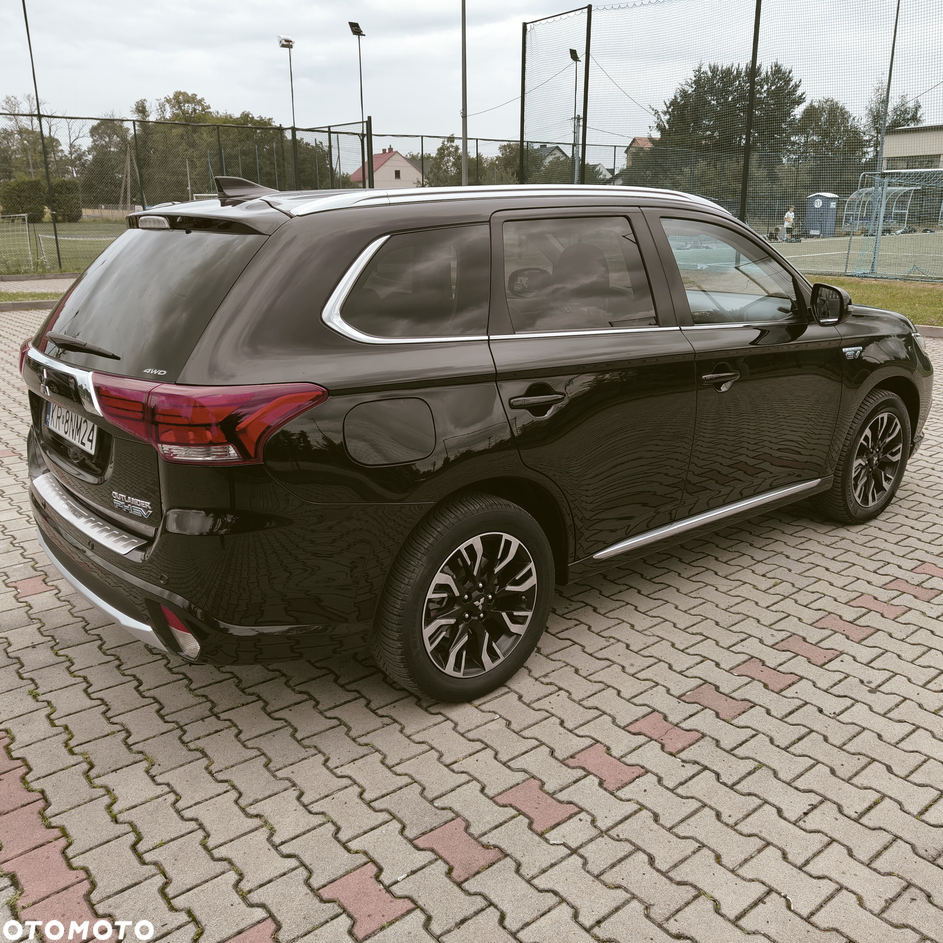 Mitsubishi Outlander - 3