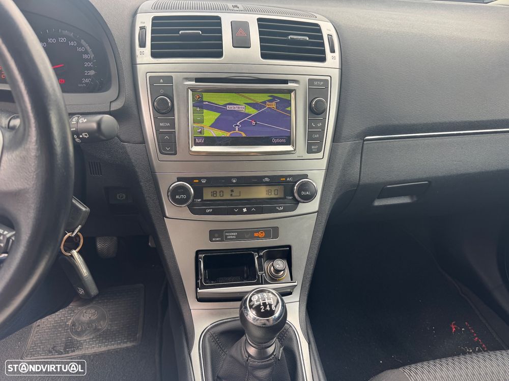 Toyota Avensis SW 2.0 D-4D Exclusive +Navi - 7