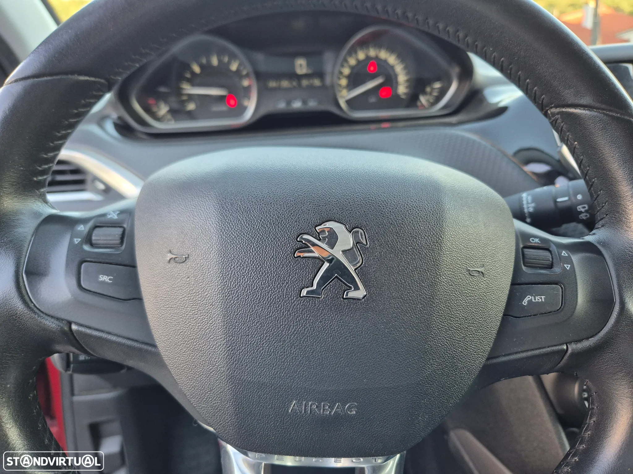 Peugeot 2008 1.5 BlueHDi Style - 15