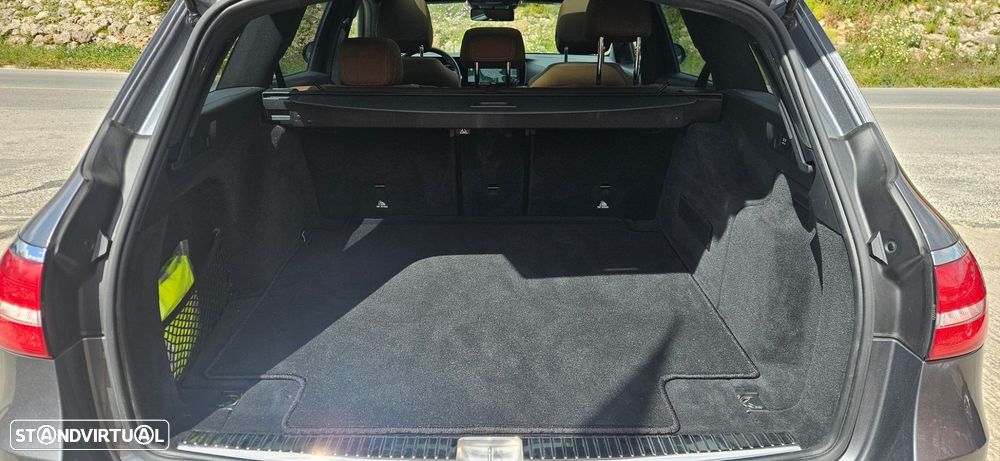 Mercedes-Benz E 220 d 4Matic All-Terrain - 11