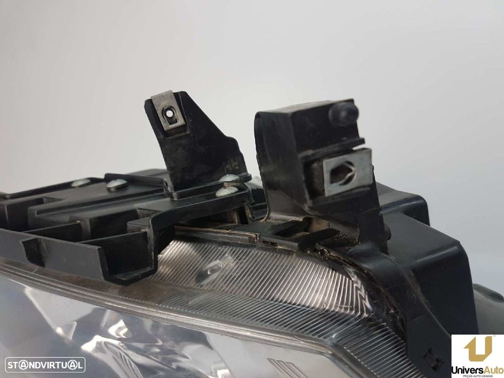 FAROL DIREITO CHEVROLET CRUZE LT - 4