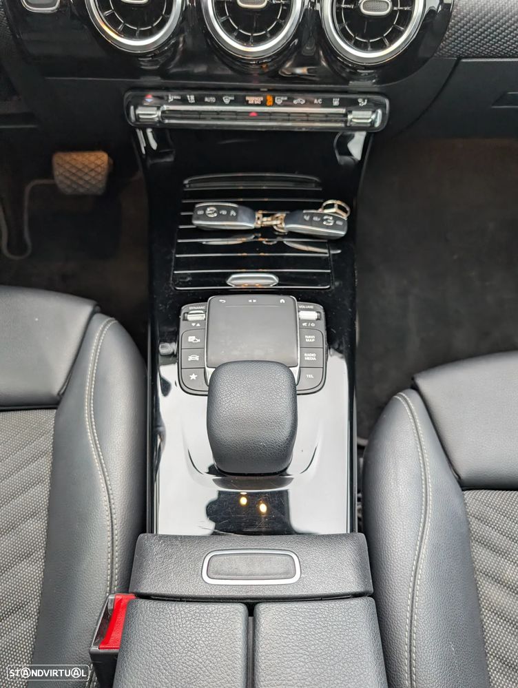 Mercedes-Benz A 250 e Style Plus - 19