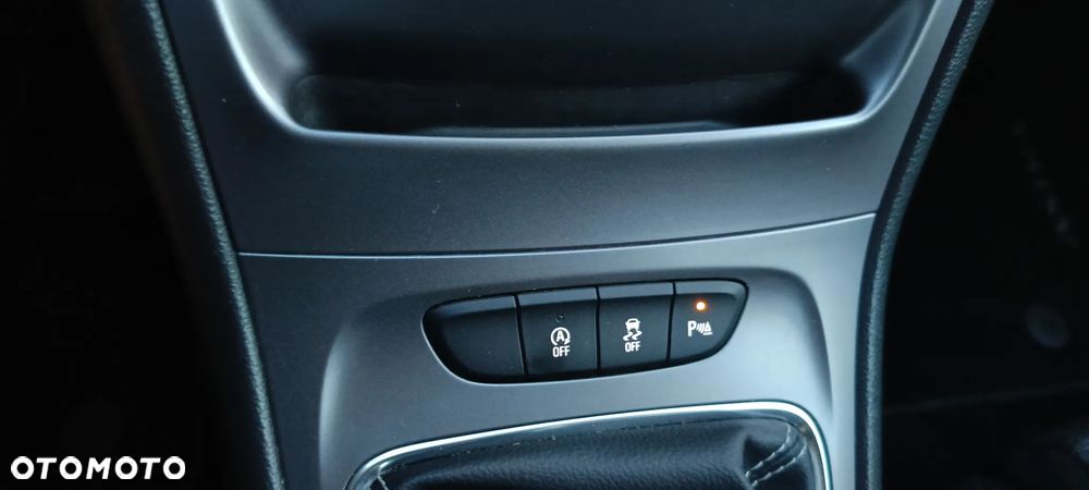 Opel Astra 1.6 CDTI DPF ecoFLEX Sports TourerStart/Stop Edition - 12