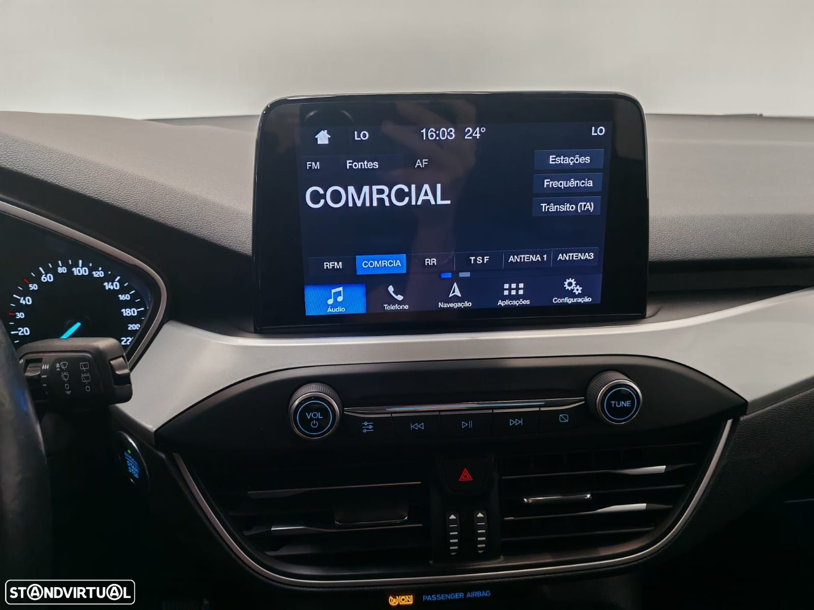 Ford Focus 1.5 TDCi EcoBlue Active - 14