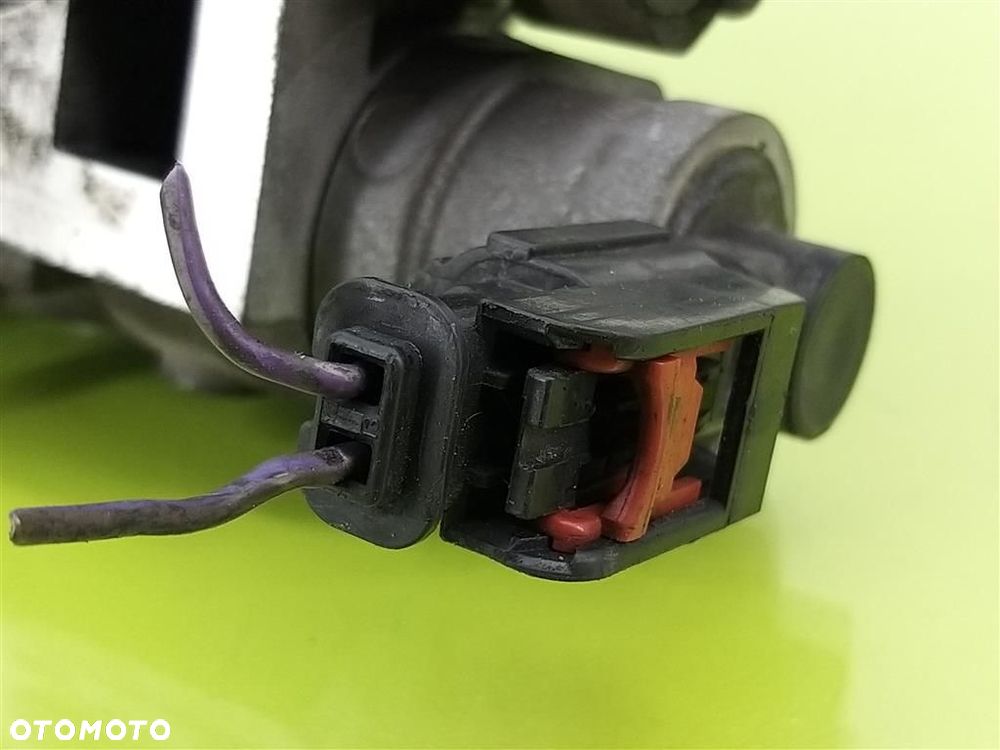 Przepustnica Chrysler PT Cruiser 2.4B 141KM 2000–2010R 04891440AB - 4