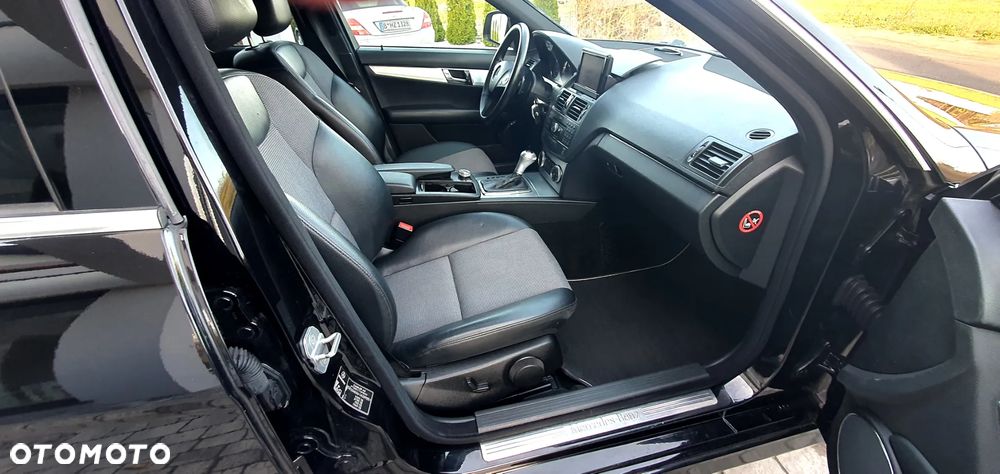 Mercedes-Benz Klasa C - 28