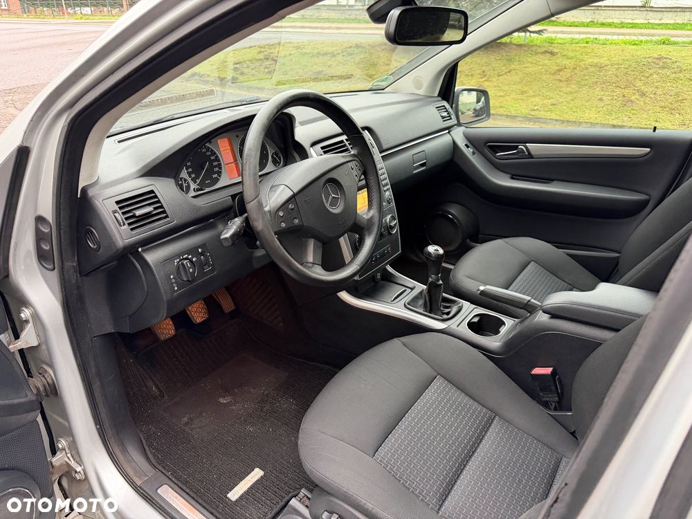 Mercedes-Benz Klasa B 160 BlueEFFICIENCY - 9