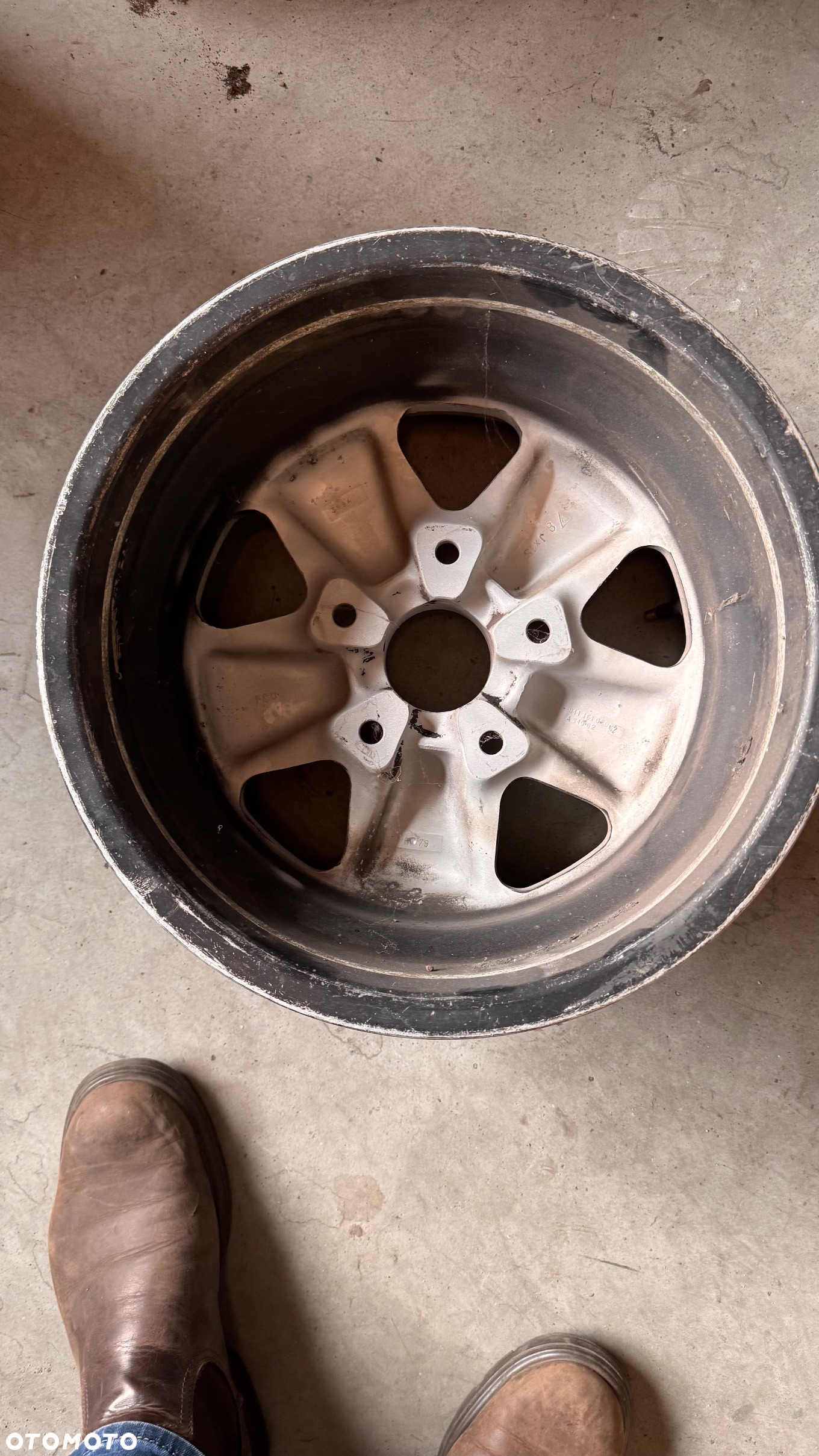 Felgi Fuchs do Porsche 911 / 944 15” x 8J  91136102042 - 8