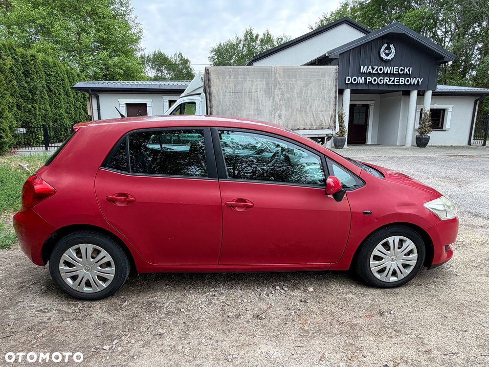 Toyota Auris 1.4 D-4D Luna - 9
