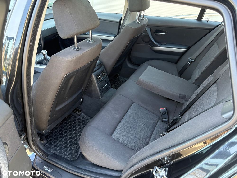 BMW Seria 3 320d DPF Blue Performance Edition Fleet Exclusive - 21