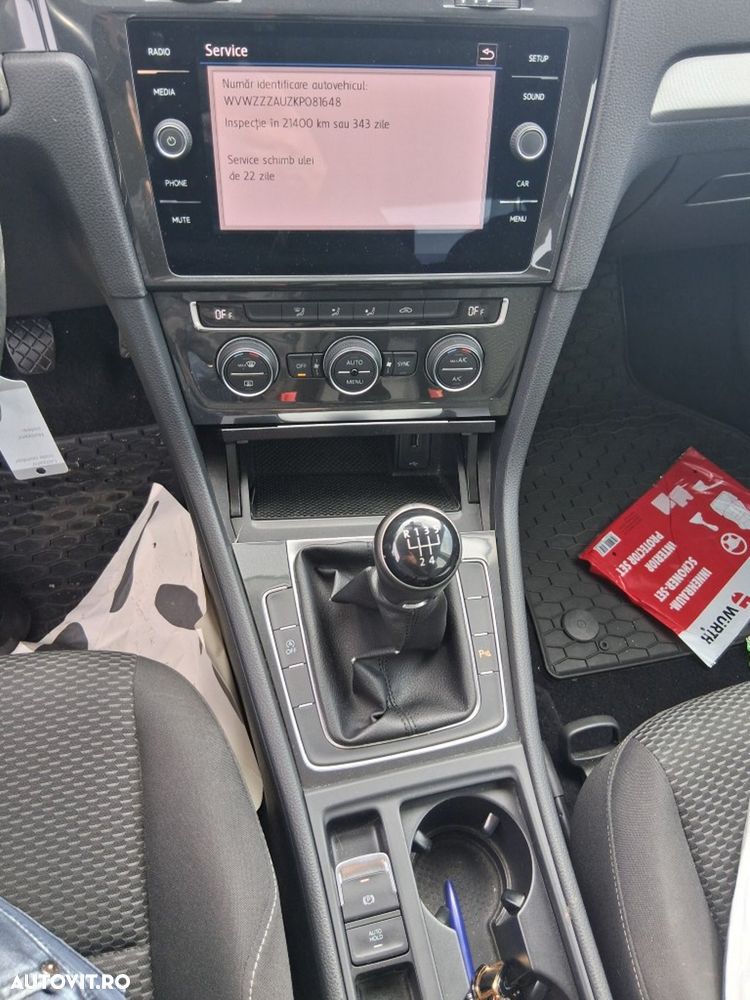Volkswagen Golf 1.6 TDI Trendline - 5