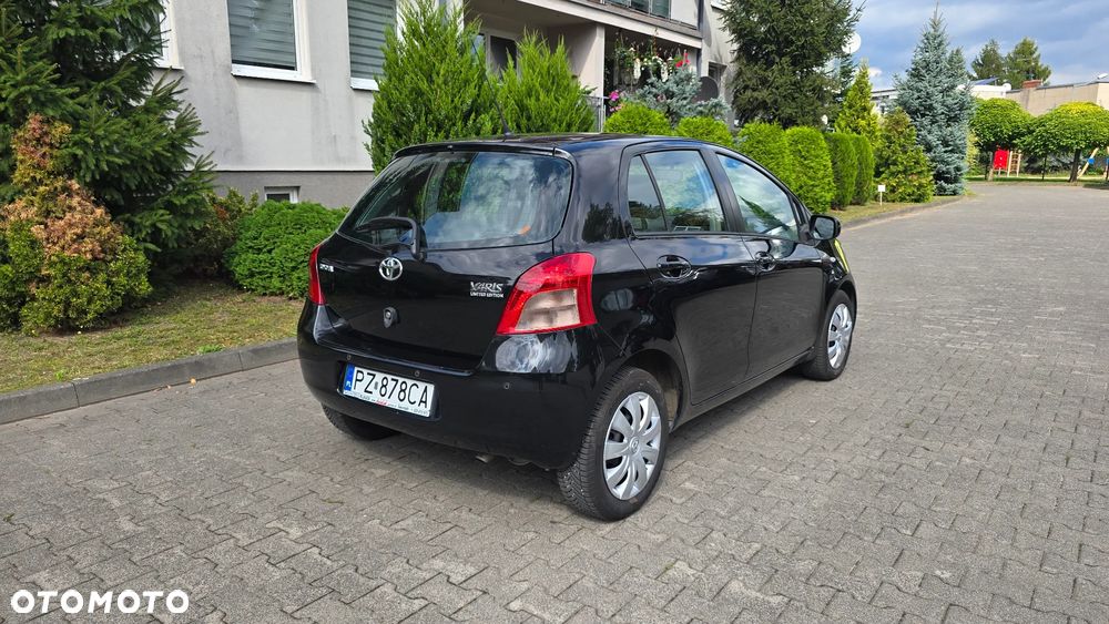 Toyota Yaris 1.3 Luna A/C - 3
