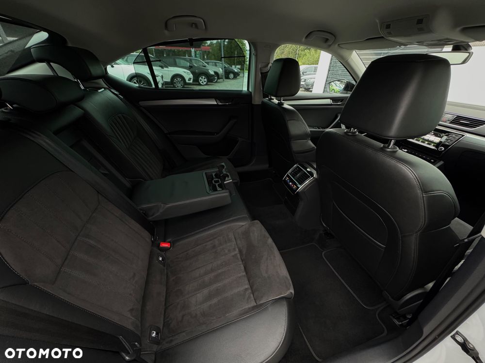 Skoda Superb 2.0 TDI Style - 31