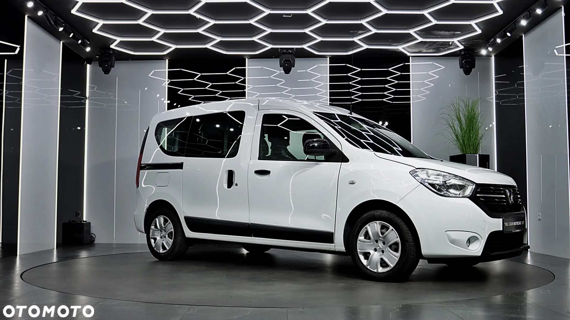 Dacia Dokker 1.5 Blue dCi Laureate - 12