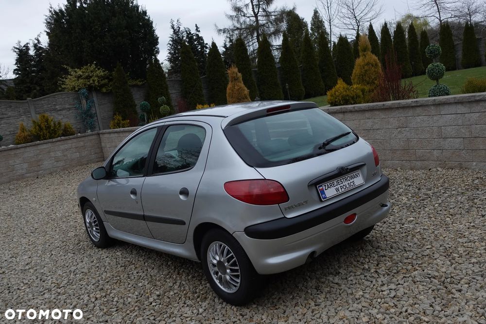 Peugeot 206 - 4