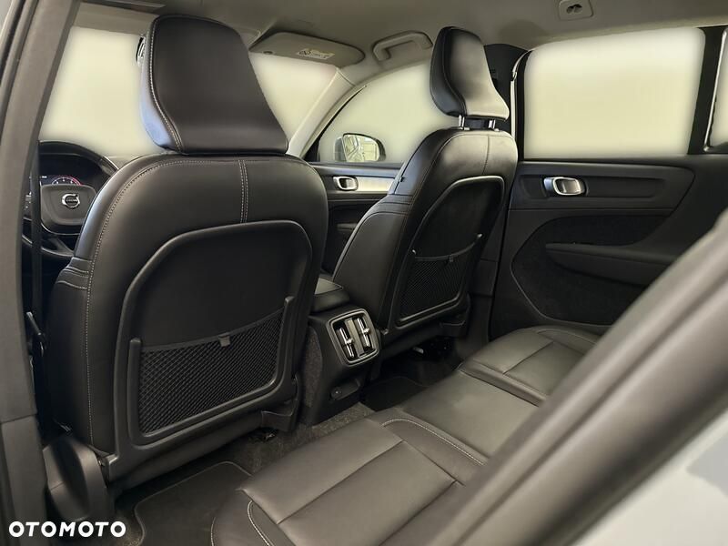 Volvo XC 40 T3 Momentum - 18