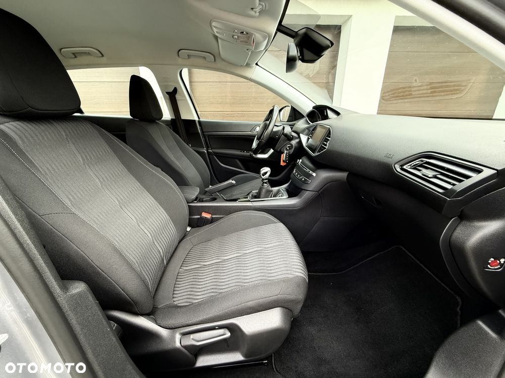 Peugeot 308 125 THP Active - 25