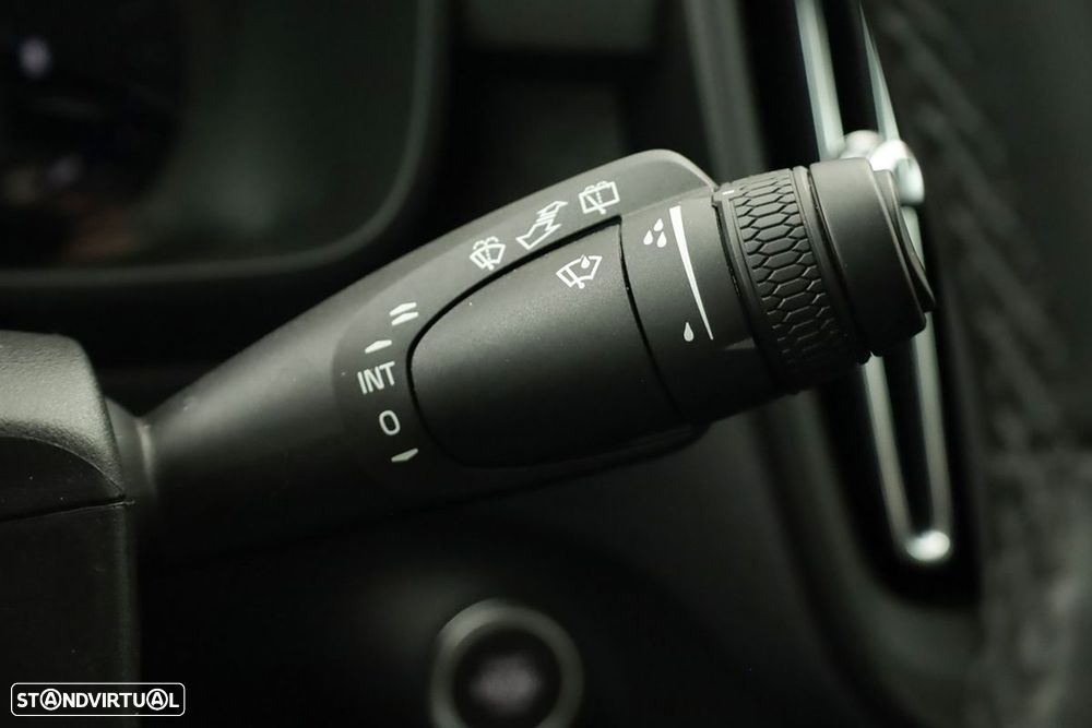 Volvo XC 40 2.0 B3 Essential - 20