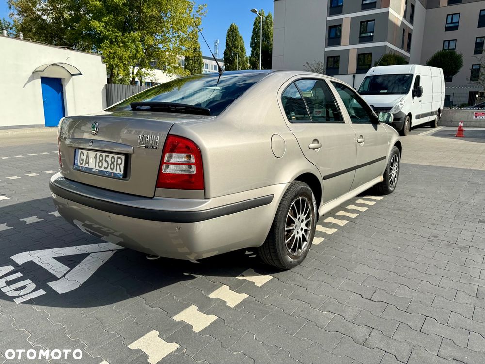 Skoda Octavia 1.8T Tour Plus Ice+ - 7