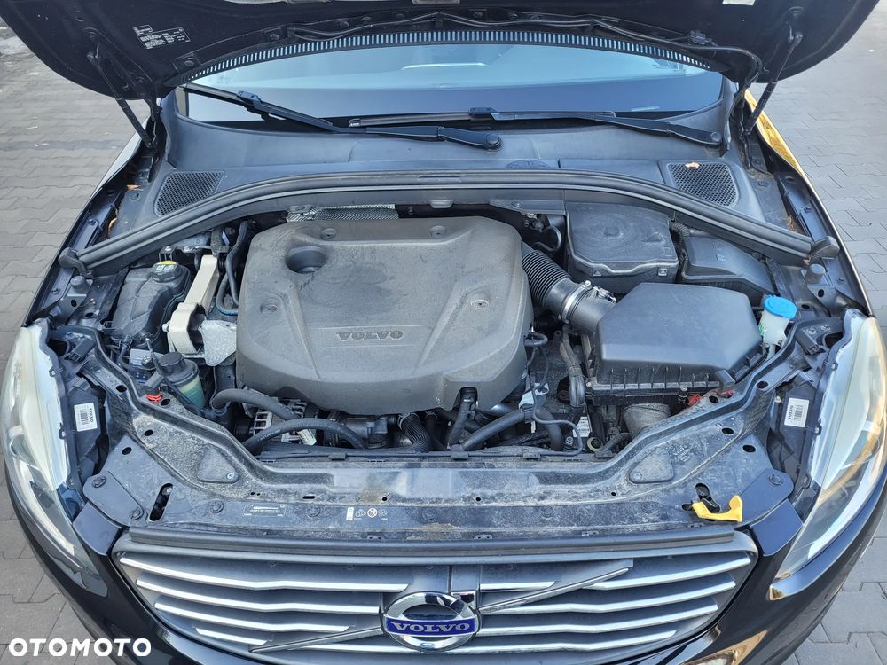 Volvo XC 60 D4 Geartronic Summum - 25