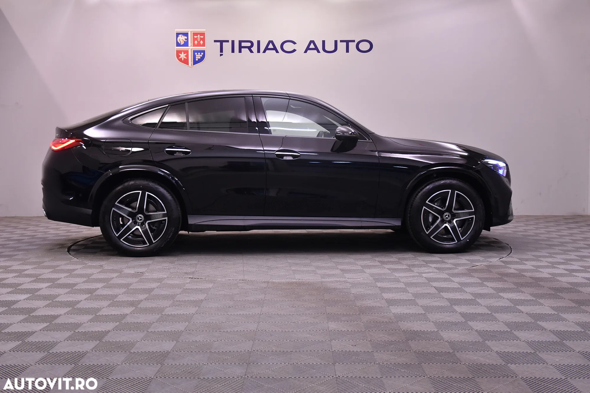 Mercedes-Benz GLC 300 4MATIC MHEV - 6