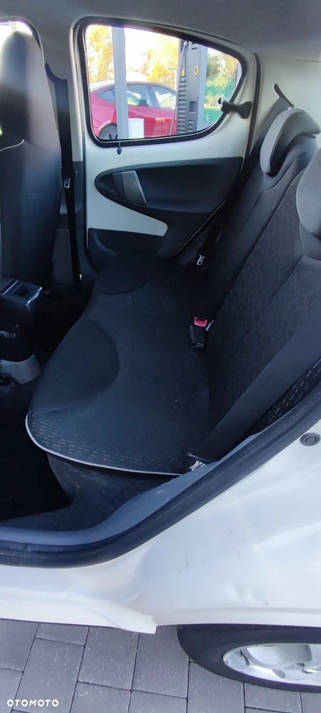 Peugeot 107 1.4 HDI Trendy - 23