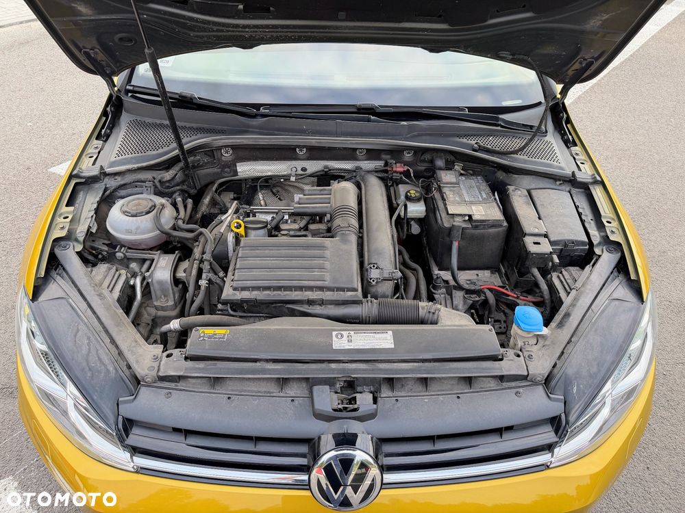 Volkswagen Golf 1.4 TSI BMT Highline - 12