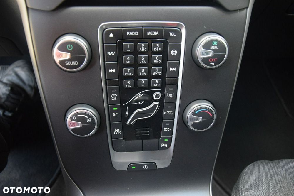 Volvo V40 D2 Drive-E Kinetic - 24