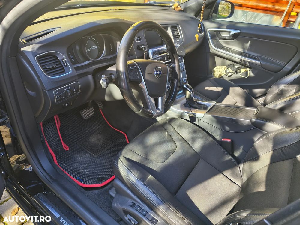 Volvo V60 D4 Geartronic Momentum - 5