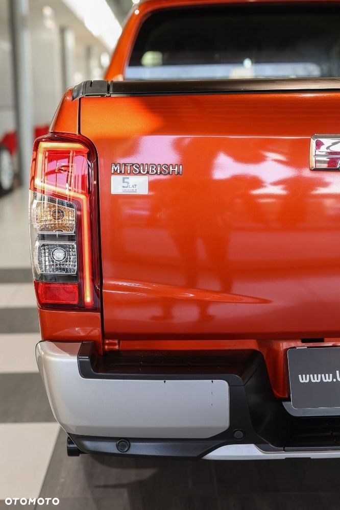 Mitsubishi L200 - 26