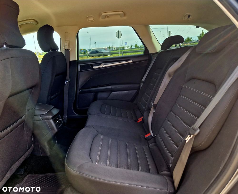 Ford Mondeo - 25