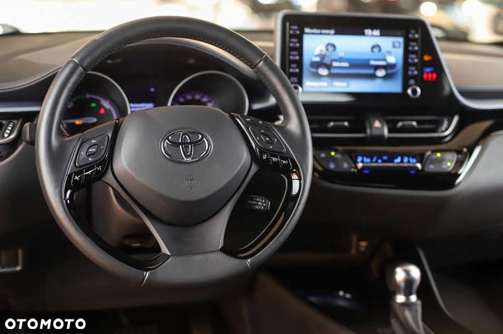 Toyota C-HR - 8