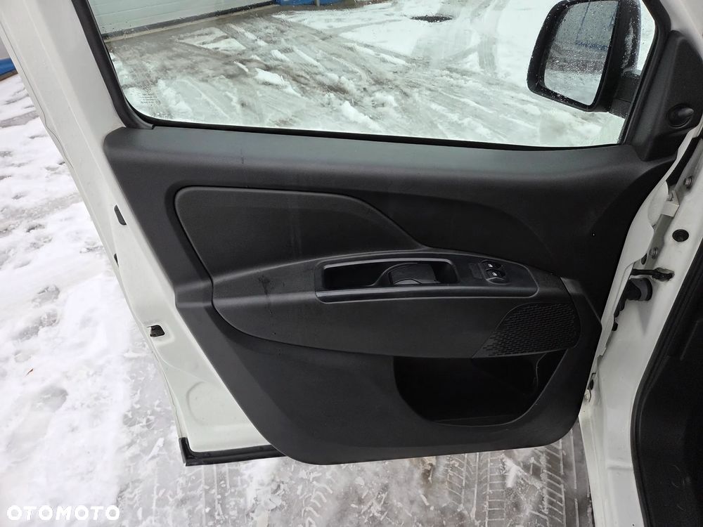 Fiat Doblo Dynamic - 10
