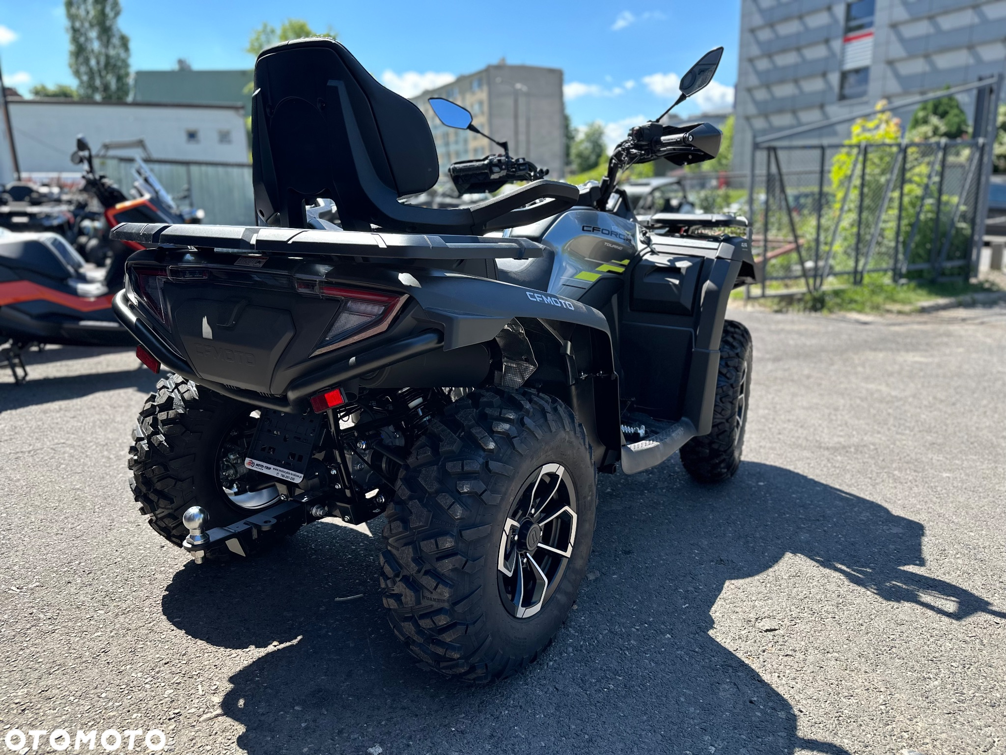 CFMoto CForce - 12