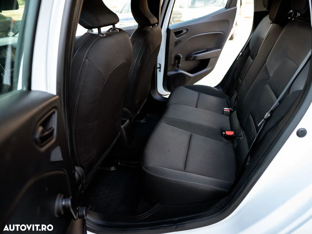 Renault Clio - 19