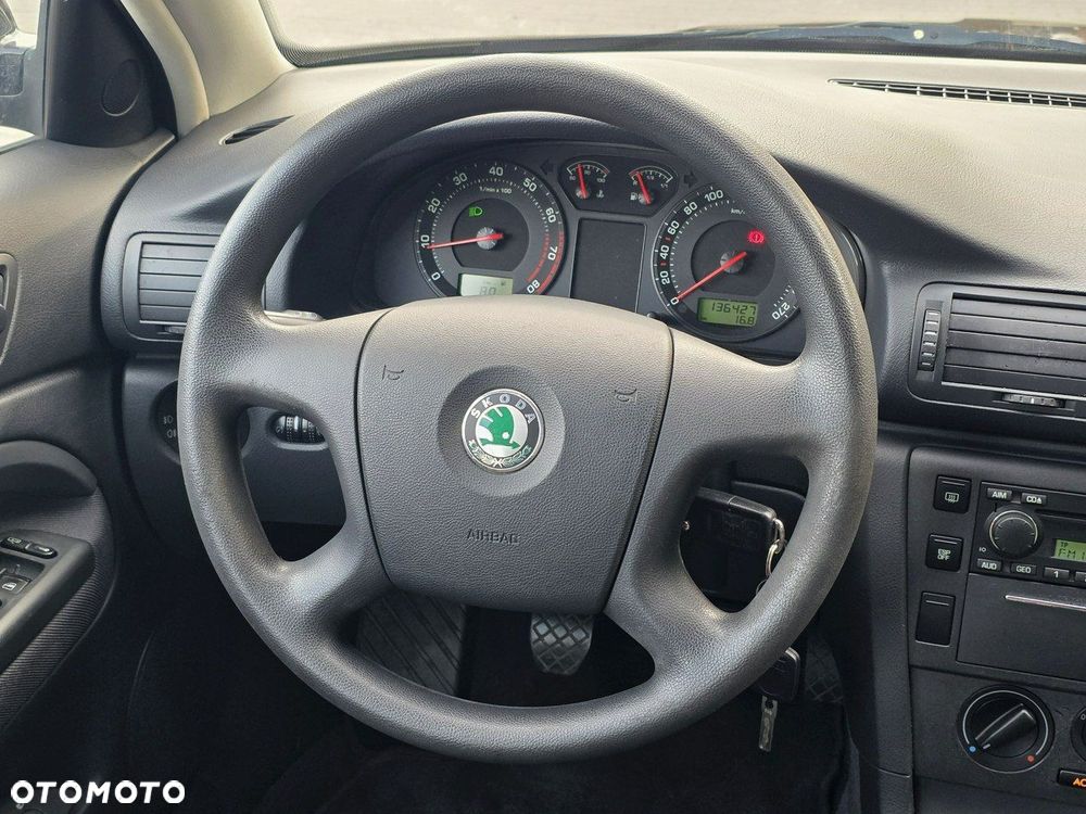 Skoda Superb 2.0 Comfort - 17