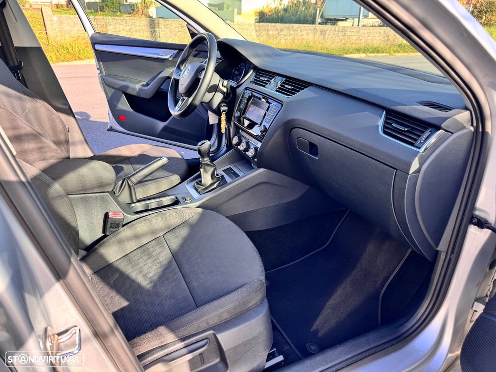 Skoda Octavia Break 1.6 TDi Elegance - 19
