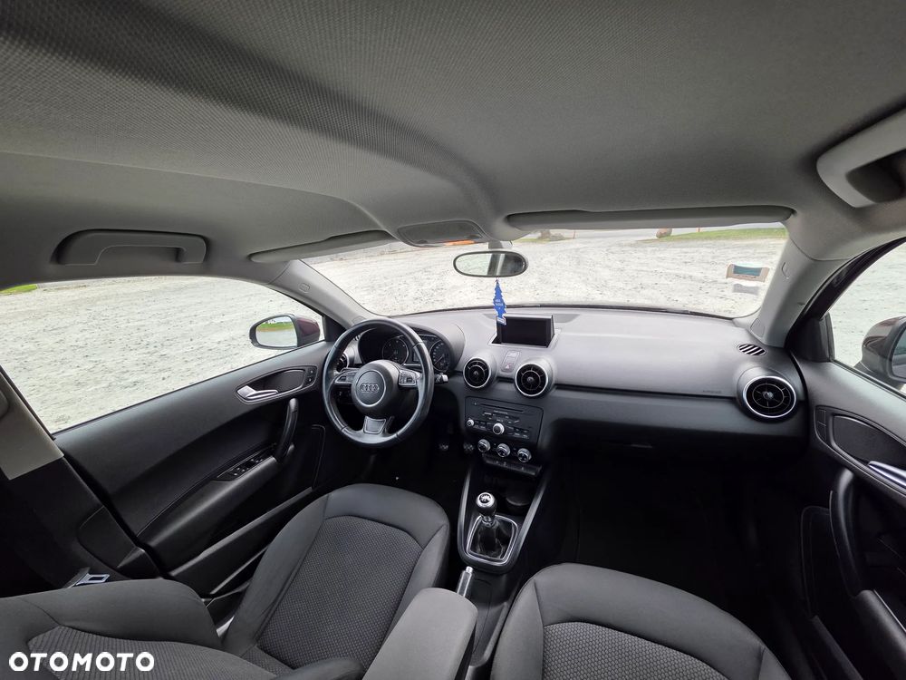Audi A1 Sportback 1.6 TDI Ambition - 17