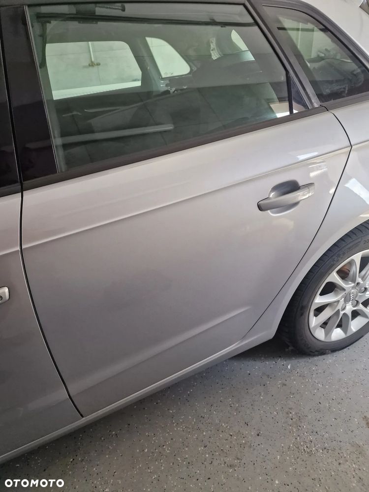 Drzwi  lewy tył audi  A3  8V  w kolorze LZ7G - 2