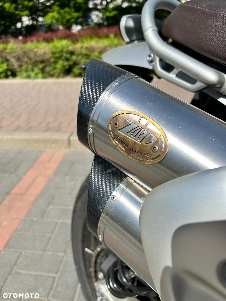 Triumph Scrambler - 9