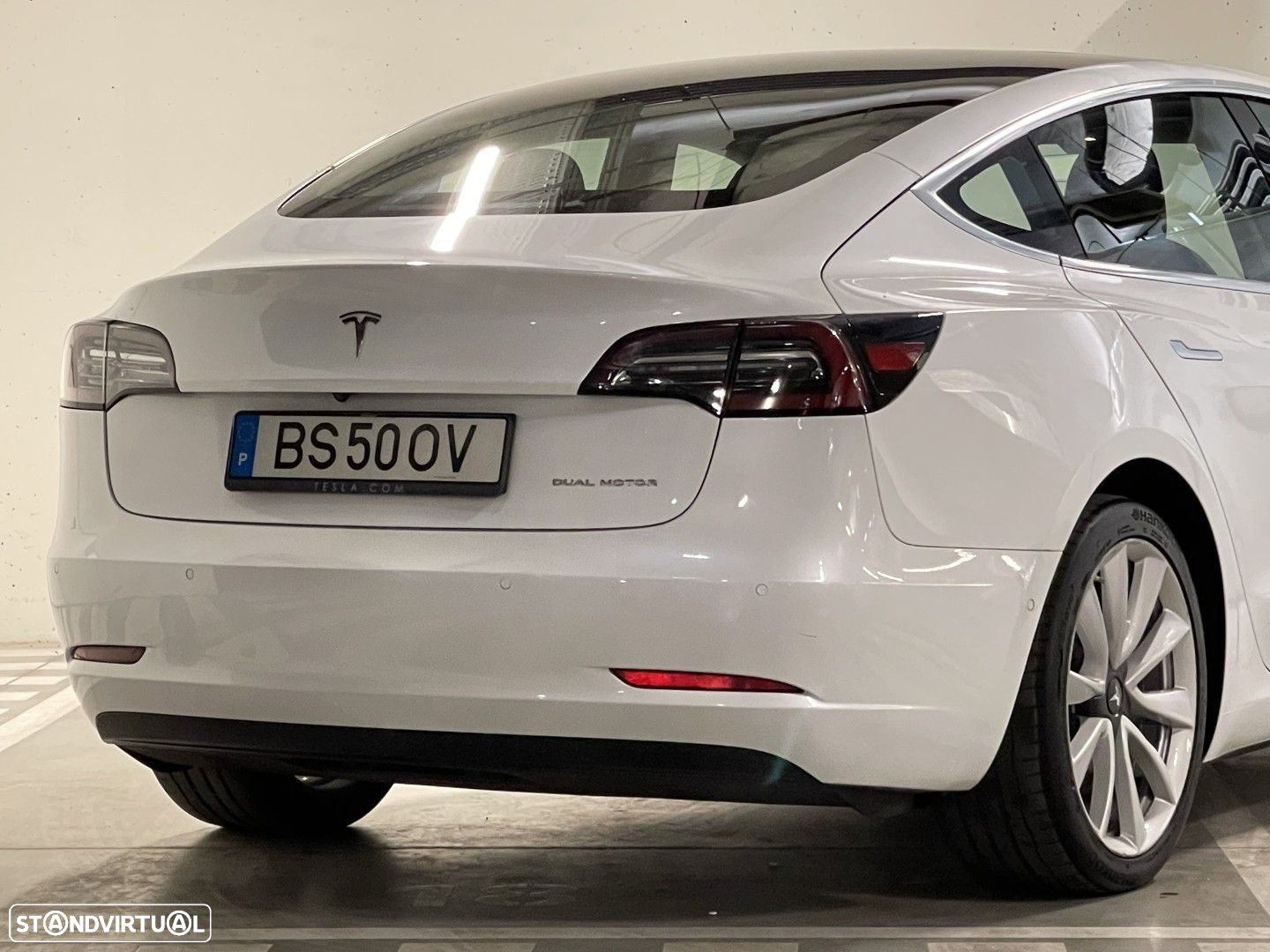 Tesla Model 3 - 11
