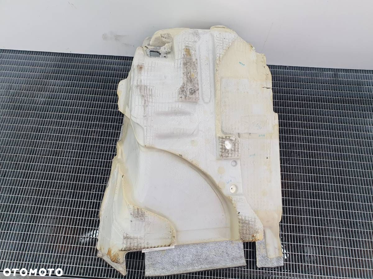 DYWAN WYKŁADZINA PRZÓD LEWA KIEROWCY EUROPA MERCEDES W205 C200 - 4