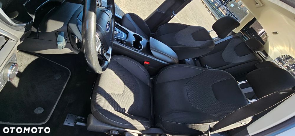 Ford Mondeo - 21