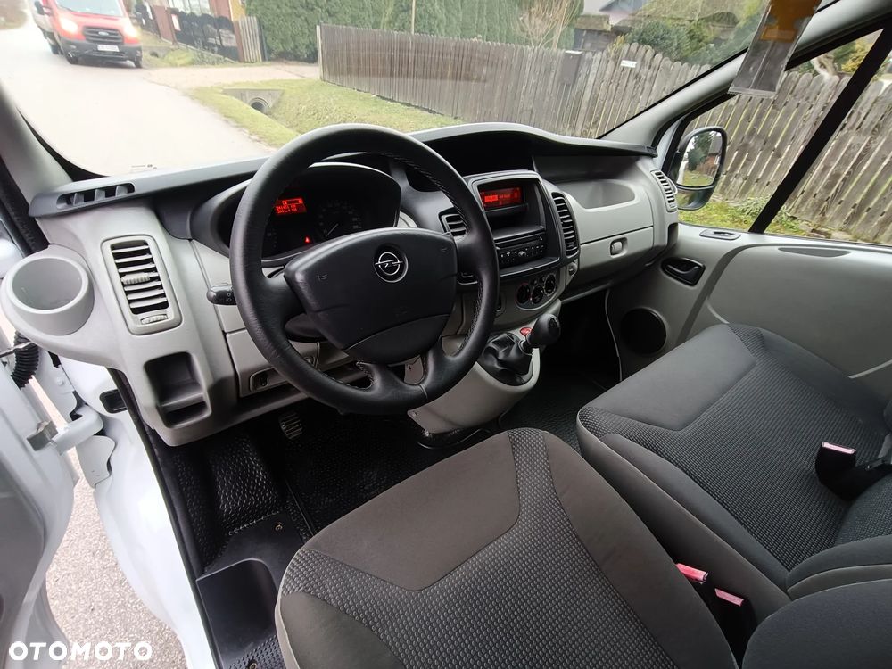 Opel Vivaro - 13