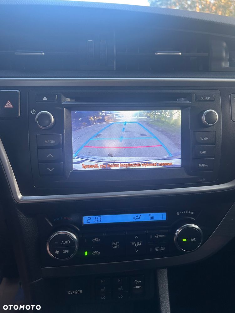 Toyota Auris - 5