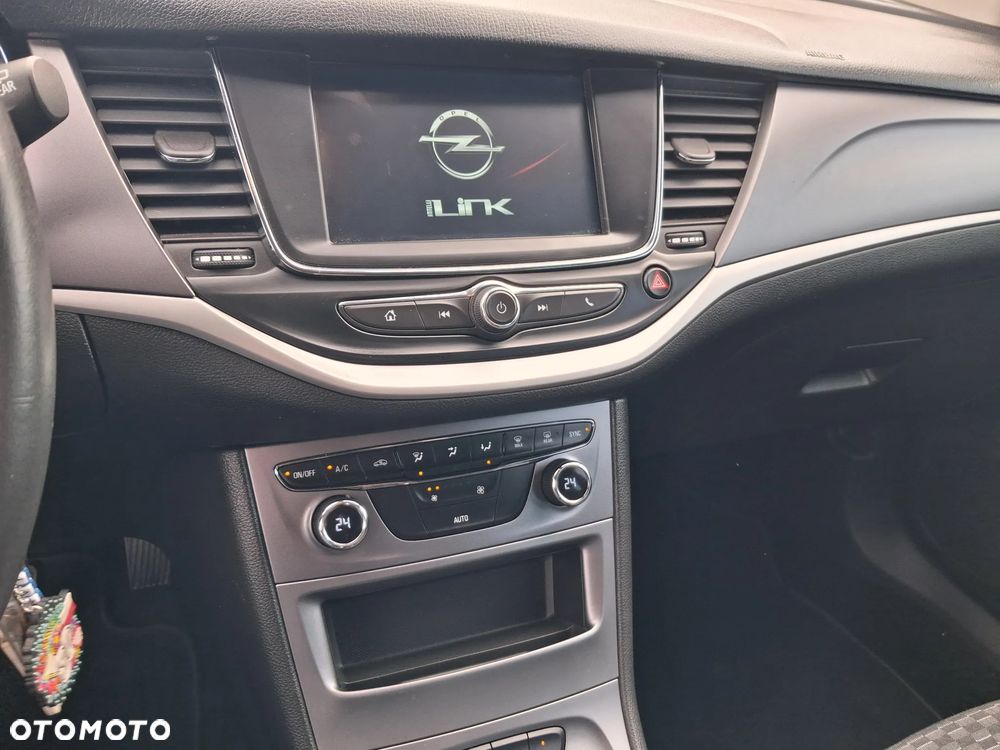 Opel Astra - 12